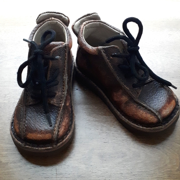 Chicco Leather Ankle Toddler Boots - Picture 9 of 9